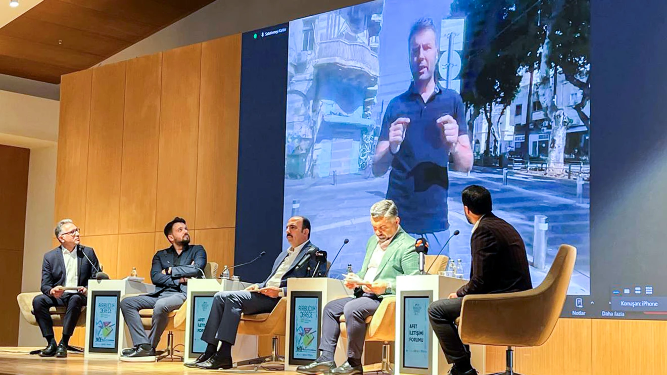 Afet İletişimi Forumu, Rektör Aksoy’un moderatörlüğünde gerçekleştirildi